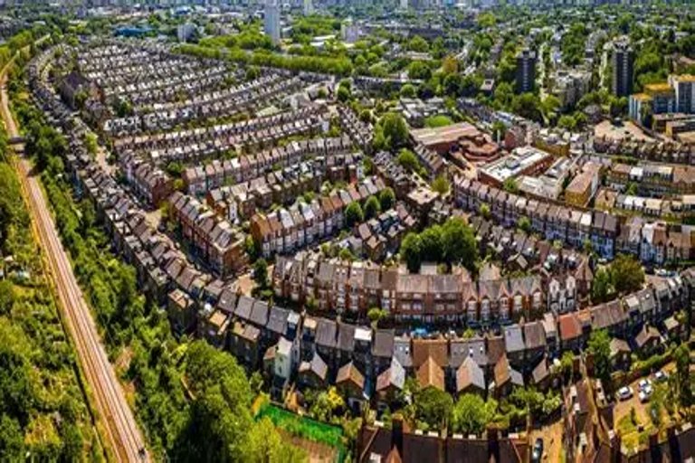 City Council Debates Expansion of Affordable Housing Zones